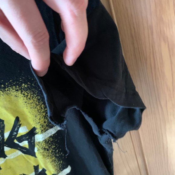 Sleeping With Sirens Band T-Shirt Hot Topic Small - Picture 2 of 2